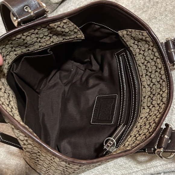 Coach signature series brown handbag zipper closure NO E35-6383 great condition - Picture 8 of 8